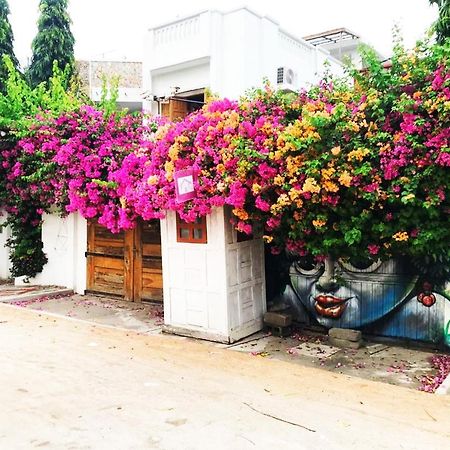 La Maison De Canelya โกโตนู ภายนอก รูปภาพ