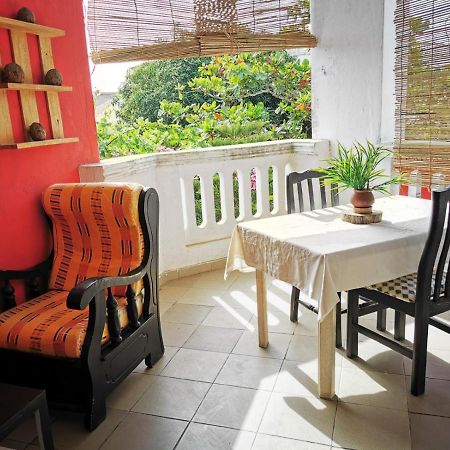 La Maison De Canelya โกโตนู ภายนอก รูปภาพ